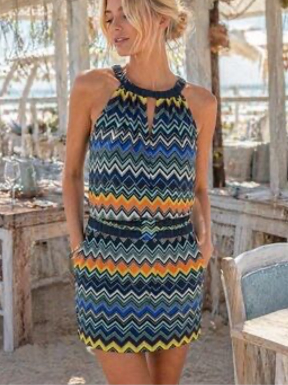 BCBGMaxazria Sleeveless Chevron Print Dress in Navy and Multi colour size L